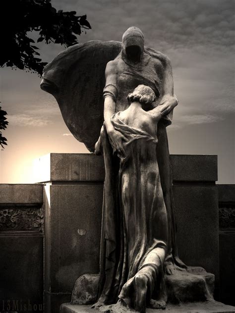Gorgeous Cemetery Statues Cemetery Art Cemetery Angels