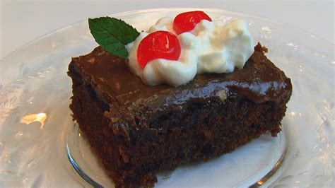 Bettys Creamy Dark Chocolate Cake Frosting Youtube