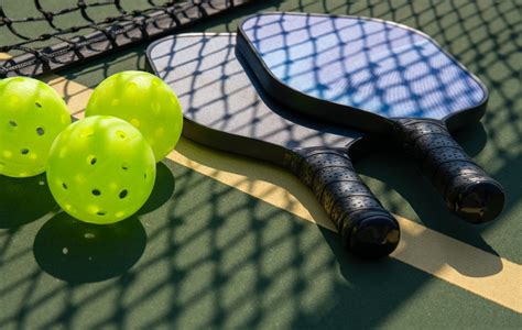 Points can only be scored from the serving side. BEGINNER PICKLEBALL - GENERAL ADMISSION