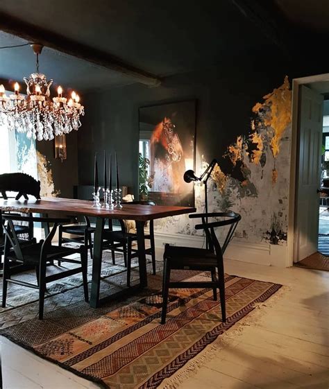 A great dining room set helps too. Pin by Martina on Inredning in 2020 | Dark dining room ...