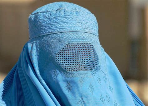 Burka Tragen Oder Verbieten Schülertexte Badische Zeitung