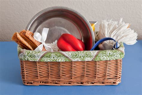 Ideas for get well baskets, housewarming baskets, teacher appreciation baskets. Silent Auction Basket Ideas | Bizfluent