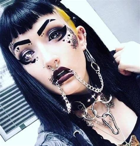 Unique Body Piercings Facial Piercings Face Peircings Unconventional Makeup Dark Metal