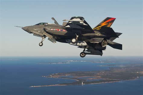 Ground fighter (ctol) for the needs of the us air force, fighter with a short takeoff and. F-35B Lightning II | Military.com