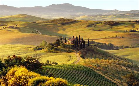 39 Tuscan Countryside Wallpapers