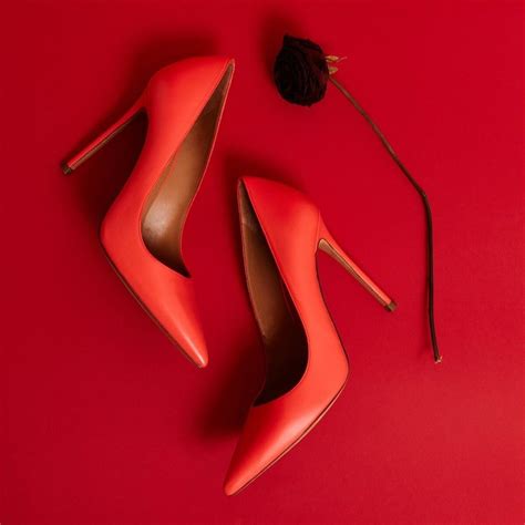 Heeled Point Toe Pumps In Coral Leather Pura Lopez Zapatos De Sal N