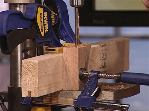 Anyone who works with wood knows you have to make hundreds of holes for the screws and its almost impossible to make a series of holes perfectly straight and with the same depth. How to Make a Drilling Guide Block with Bushings | how-tos | DIY