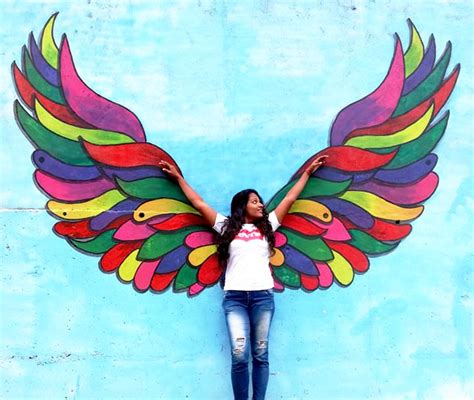 Graffiti Wings Murales Street Art