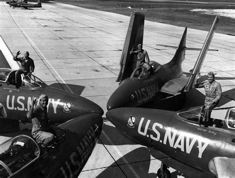 The Us Navy Blue Angels A Pictorial History Fighter Sweep