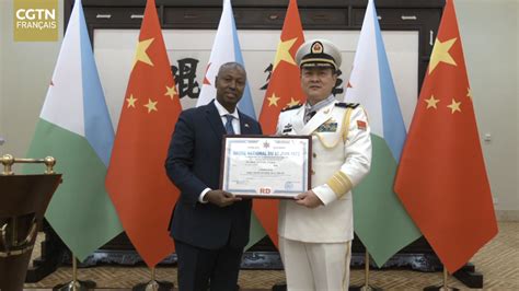 Le Premier Commandant De La Base Chinoise à Djibouti Récompensé Cgtn
