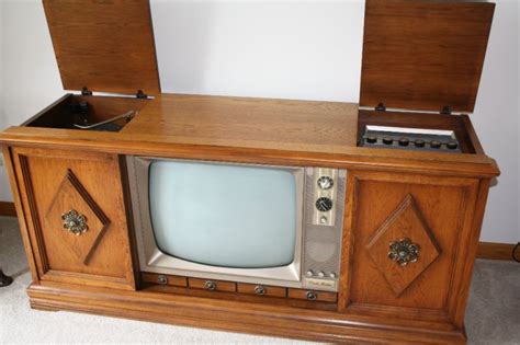 60s Era Turntable Radio Console System Made By The Curtis Mathis