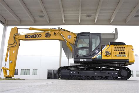 Kobelco Milestone 1000th Excavator Made At Sc Plant