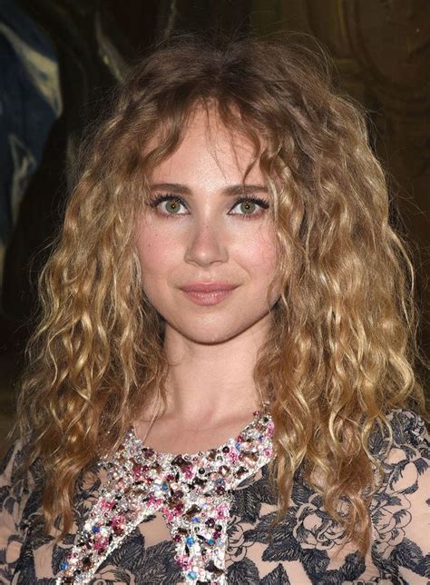 Curly Bangs Trend - Curly Hair Bangs Hairstyles (mit ...