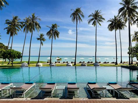 Travel To Phi Phi From Phuket And Enjoy Luxury At Exclusive Rates