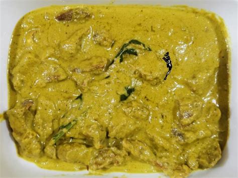 Rendang ayam cili api l rendang ayam sedap l rendang hari raya l rendang aidiladha l dmq. Beef Rendang Cili Api (bird's eye chilli rendang) | Recipe ...
