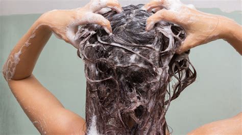 When Washing Your Hair This Is What You Should Avoid