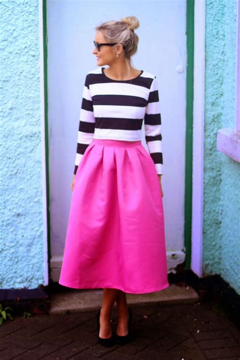 Look Of The Week Everything Rosey Peaches In A Pod Pink Skirt