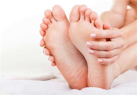 How To Get Rid Of Dead Skin On Feet 4 Methods That Work