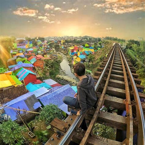 Bagi banyak masyarakat jakarta, bogor adalah salah satu tujuan terdekat untuk liburan ke luar kota. Tempat Wisata Alam Di Bogor Dekat Stasiun yang Harus Diketahui | Gerai News
