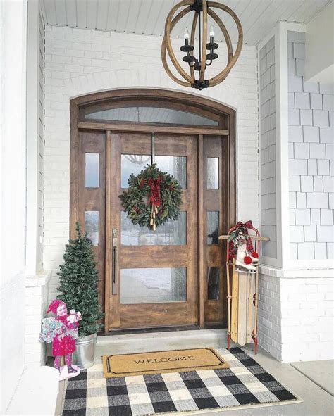 37 Gorgeous Farmhouse Front Door Ideas To Give Your Home A Makeover