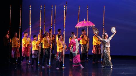 Singkil A Famous Philippine Dance Of The Maguindanao People