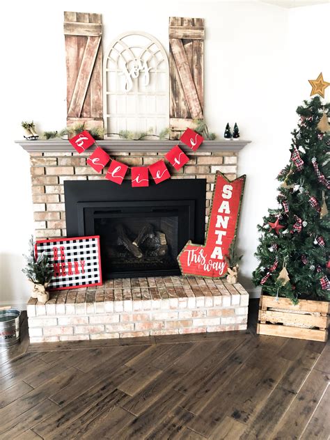 Christmas Mantle | Holiday mantle decor, Holiday mantle, Christmas mantle