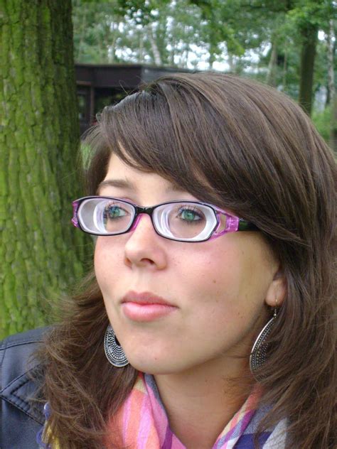 Pin By Stefan Daskalov On Sg Girls With Glasses Beauty Eyeglasses