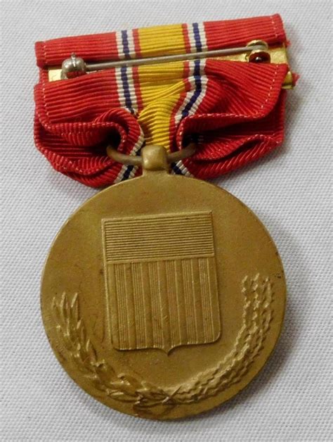 Lot Vintage Original Wwii Us National Defense Service Medal And Ribbon