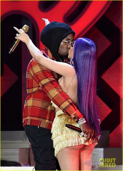 Cardi b and offset married in a private ceremony in 2017, and did not publicly reveal the news of their nuptials until around a year later. Cardi B & Offset Flaunt PDA On Stage at L.A.'s Jingle Ball ...