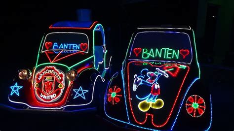 Kalau tengok pada bahagian luar kereta, dapat dilihat bahawa kemasan yang dibuat sangat sekata dengan tema gino yang menjadi tunjangnya. MAINAN GOWES,KERETA HIAS,BECAK CINTA,BECAK LAMPU,MOBIL ...