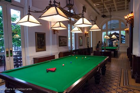 Raffles Bar & Billiard Room – historic bar at Raffles Singapore | Asia