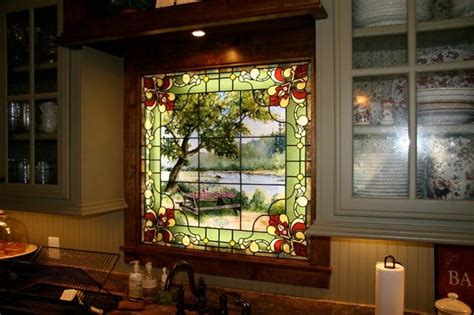 20 Kitchen Designs With Beautifully Stained Glass Windows