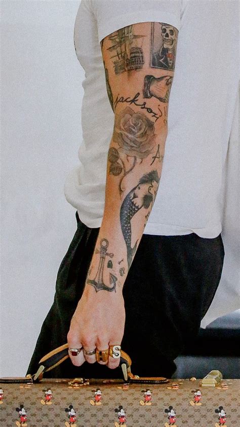 Harry Styles Tattoos Harry Styles Has Over 52 Known Tattoos Mainly