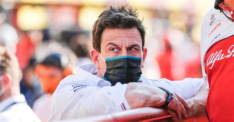 Video stream №1 video stream №2 video stream №3. Mercedes 'must prove ability to react' in Bahrain | PlanetF1