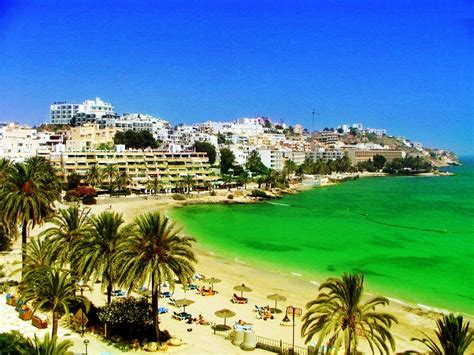 Informações sobre a cultura do país, geografia do país, turismo no país, economia do país, moeda, idioma, religião e. Zé Viagem: Ibiza - Espanha