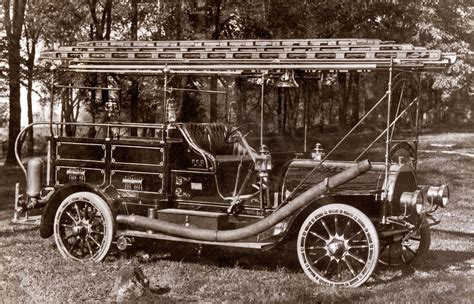 Early Motorized Apparatus