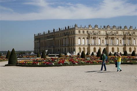 8 Easy Day Trips From Paris The Points Guy