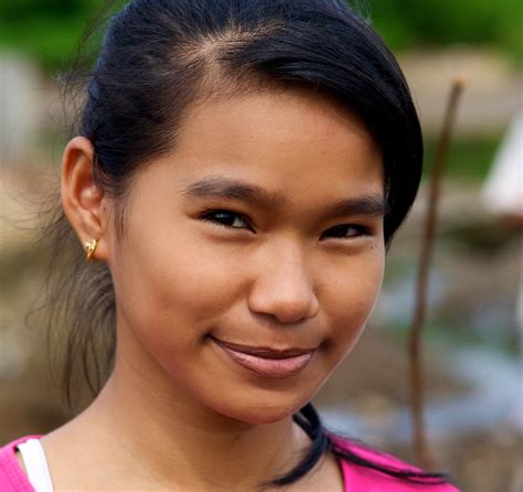 Girls Papua Indonesia Konsep Baru