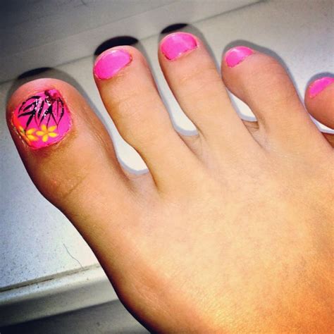 See more ideas about nail art designs, nail art, nail designs. Toe-nail Design for summer time. Pink, flowers ...