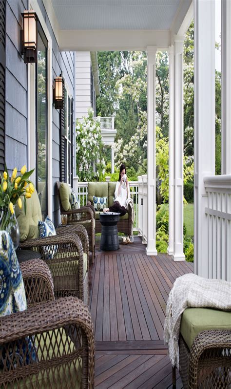 10 Small Front Porch Furniture Ideas
