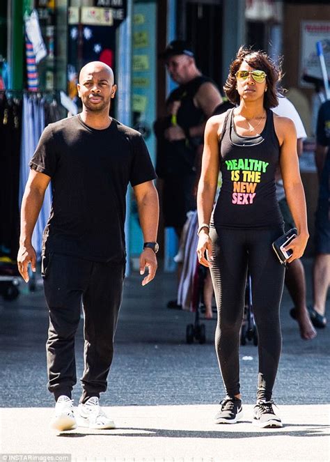 Kelly Rowland In Bondi With Husband Tim Weatherspoon Daily Mail Online
