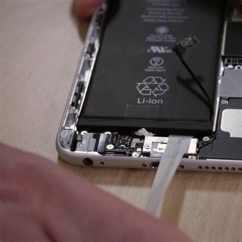 Hatte versucht beim iphone se den akku selber zu tauschen mit dem erfolg, dass das telefon gar nicht mehr anging. iPhone 6s Plus Akku tauschen - Anleitung | Wertgarantie ...