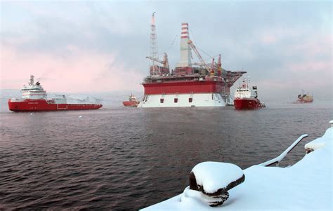 Russia Embraces Offshore Arctic Drilling The New York Times