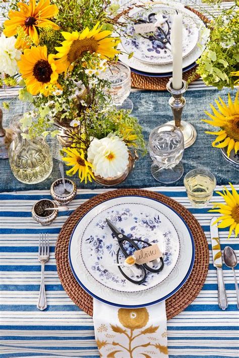 Appetizing food table setting for summer garden party. 25 Summer Table Settings - Party Centerpieces for Tables