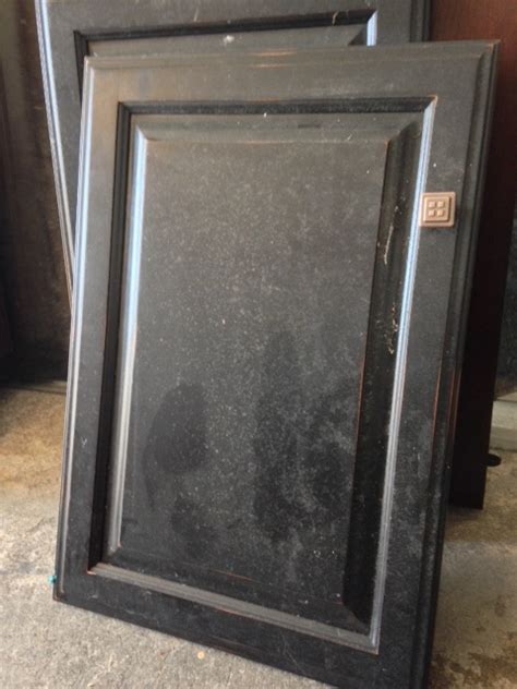 Take your repurposing project even further by using an old (but sturdy) door instead of plywood. Hometalk | Repurposed Kitchen Cabinet Door