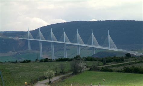 Millau Viaduct By Norman Foster Associates The Tallest Bridge In The