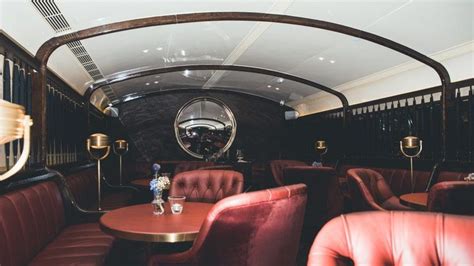20 Best Bars In Hong Kong Condé Nast Traveler Hong Kong Restaurant