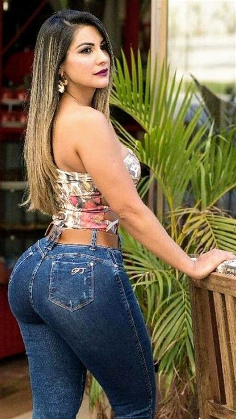 Hot Latina In Jeans