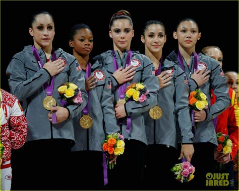 Us Womens Gymnastics Team Wins Gold Medal Photo 2694877 2012