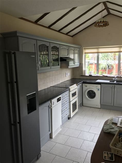 Almost like magic resurfacing transforms timber, laminate, painted and many others surfaces into new again. Kitchen respray by We Spray Ireland Design | Kitchen ...
